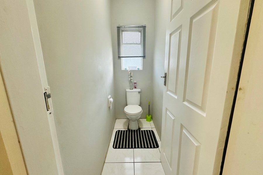 2 Bedroom Property for Sale in Francis Evatt Park Eastern Cape